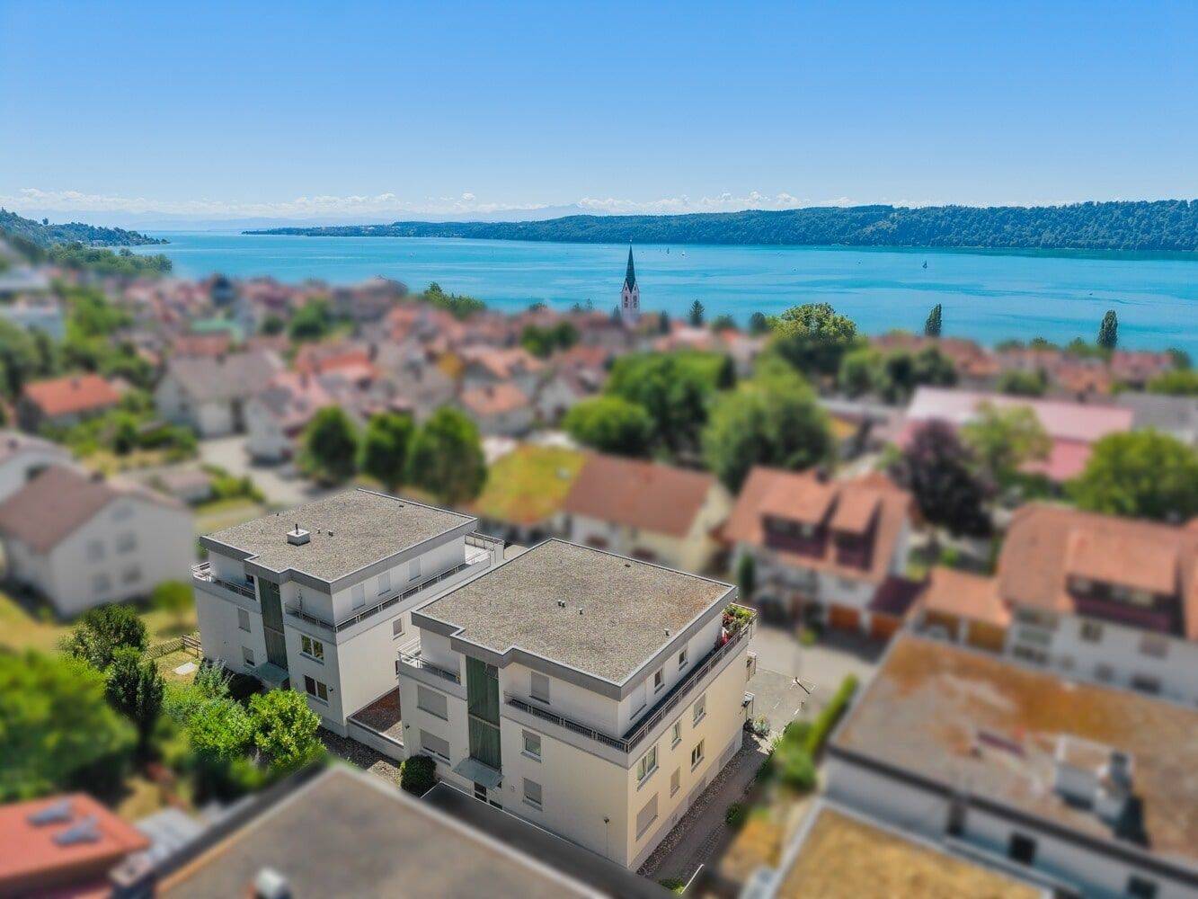 Kernsanierte 2-Zimmer-Penthouse-Wohnung mit Seesicht und Außenstellplatz, 78354 Sipplingen