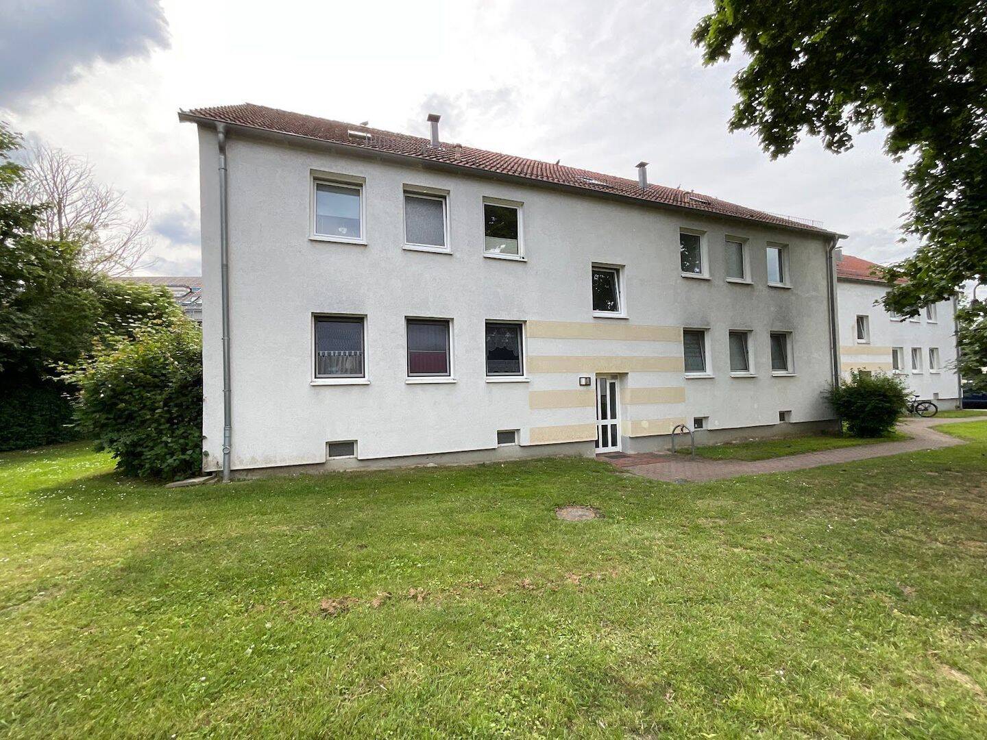 Frisch renovierte 2,5 Zimmer-Wohnung mit Tageslichtbad und Dusche, 23730 Neustadt in Holstein