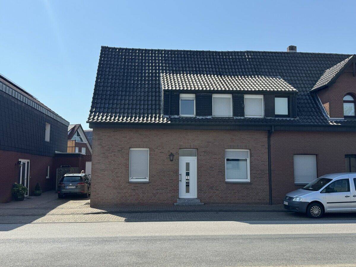 Zweifamilienhaus mit vielseitigen Nutzungsmöglichkeiten in Vreden, 48691 Vreden