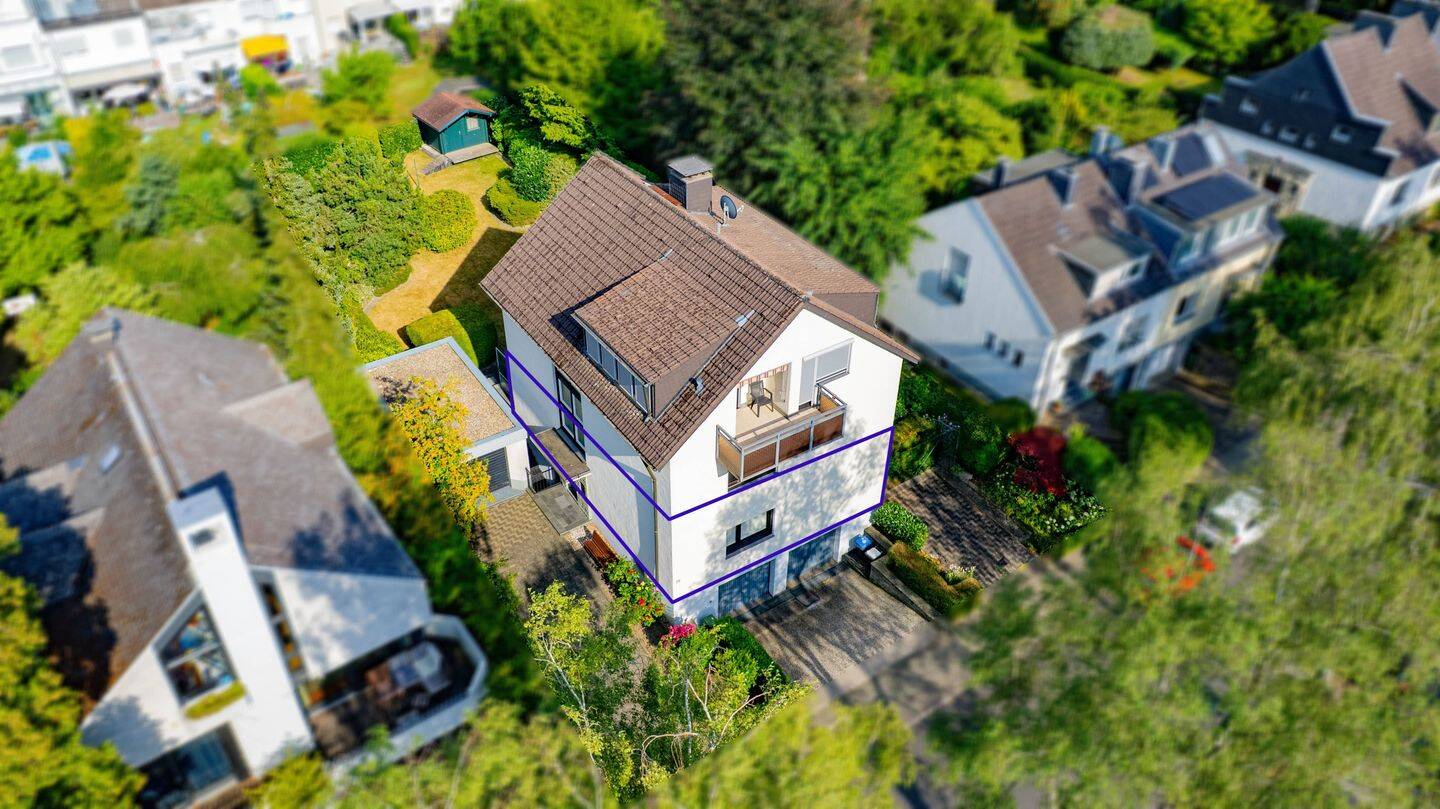 3–Zimmer-Wohnung in Burtscheid mit großzügigem eigenen Garten, Terrasse und Garage und Stellplatz! – 52066 Aachen – Bild 1 von 4