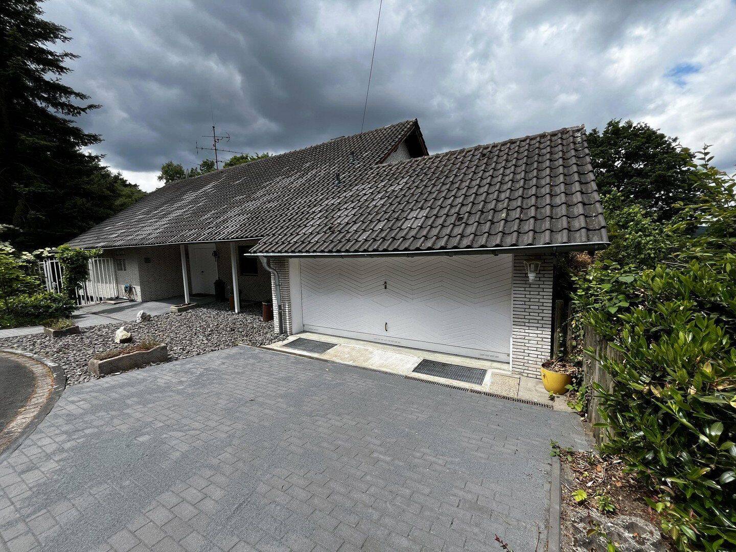 Haus Einfamilienhaus / Villa  TOP Lage Overath, 51491 Overath