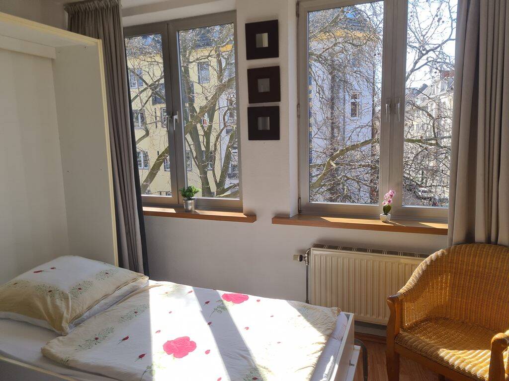 Stadtnah wohnen – Apartment im Agnesviertel – Video online