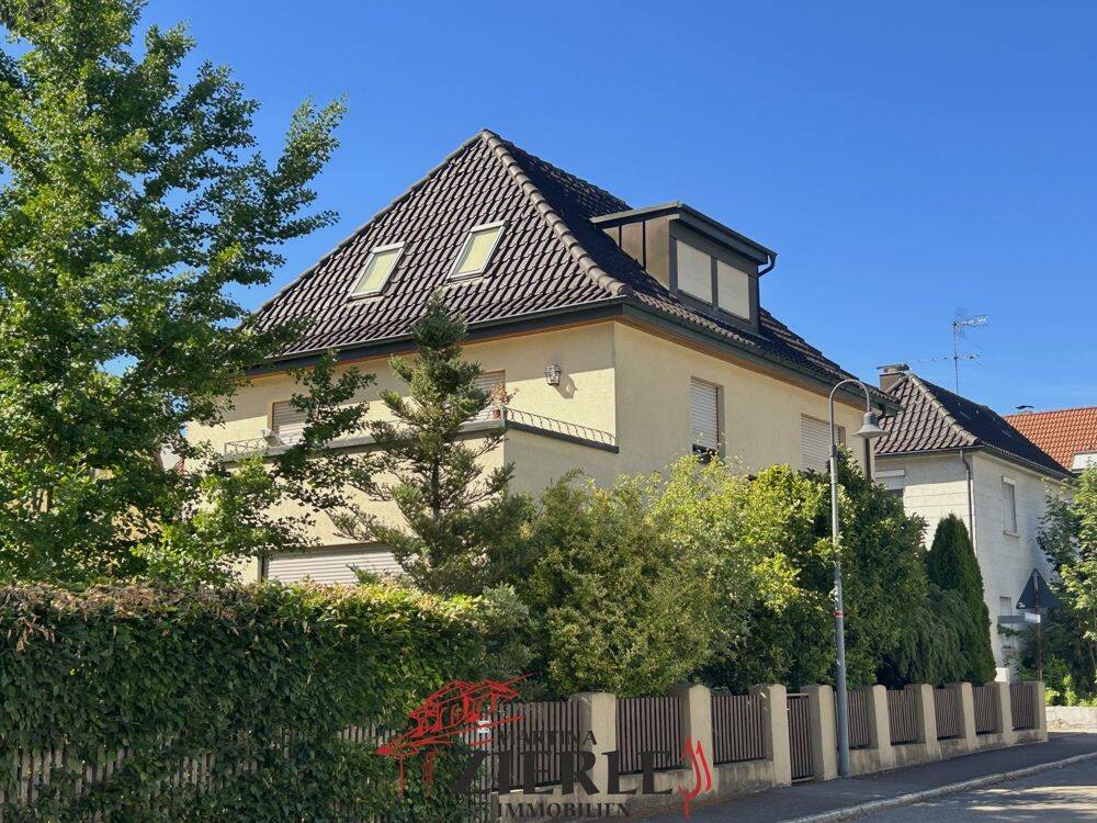 Gepflegtes Zwei-Familienhaus mit sonnigem Garten und Terrasse in Eislingen!, 73054 Eislingen/Fils