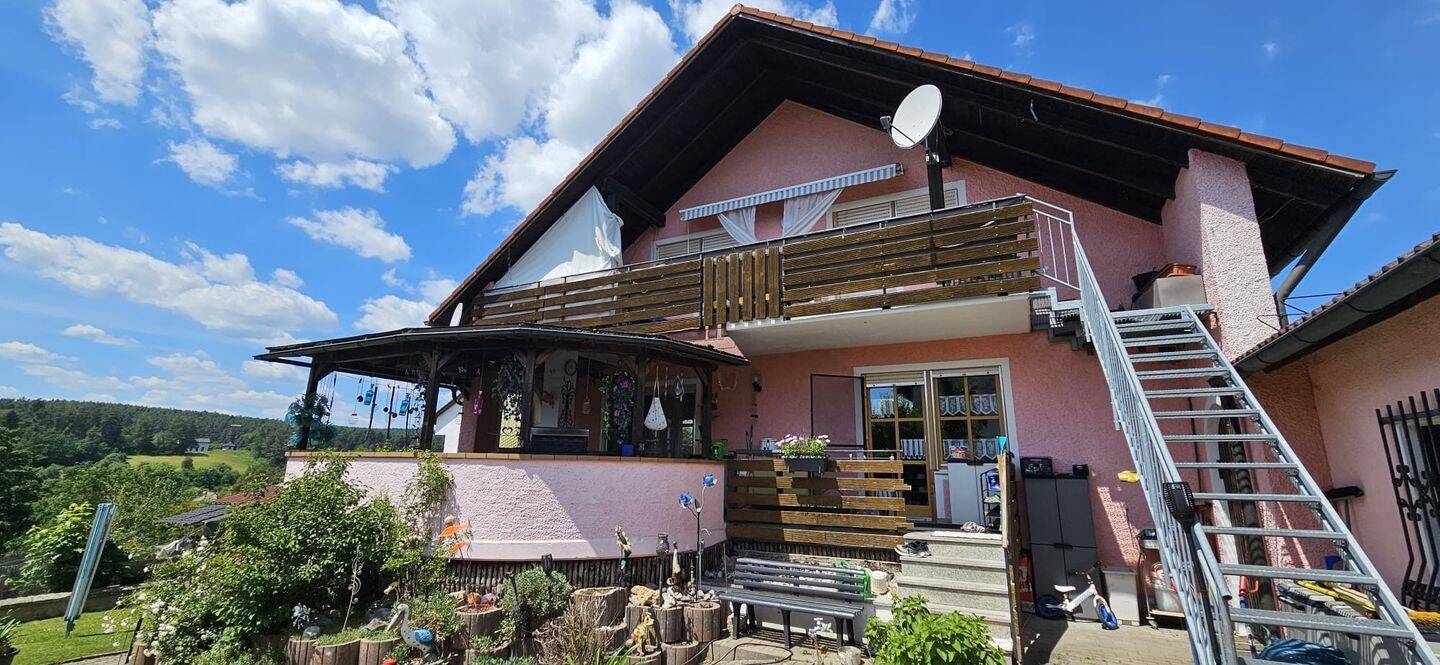 2-Familienhaus mit Ausbaureserve im Souterrain – Garage mit Nebengebäude und Garten, 92245 Kümmersbruck