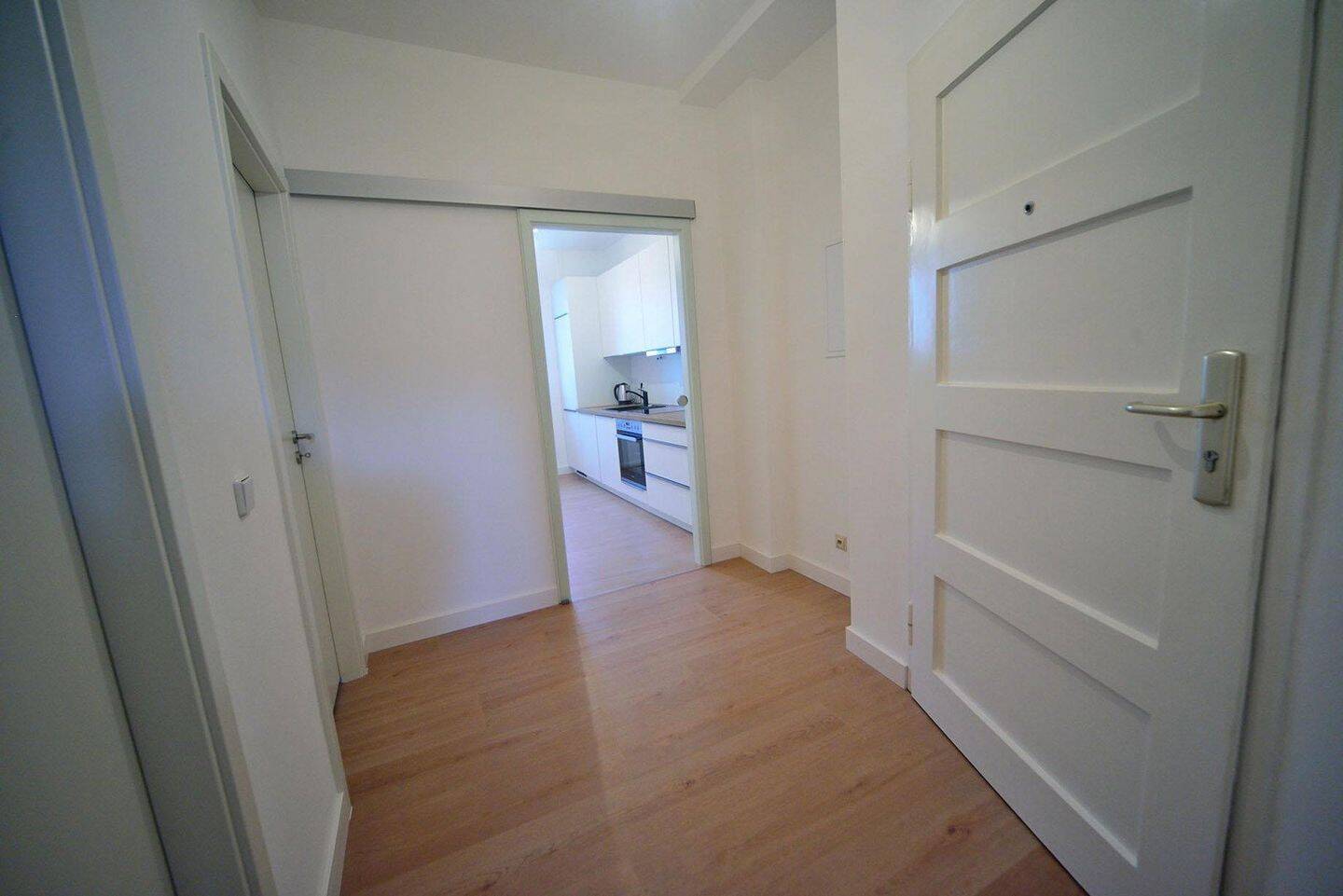 Helle Wohnung in Alt-Hohenschönhausen, 2 Zimmer, Einbauküche, Loggia, 13055 Berlin (Lichtenberg Hohenschönhausen Alt-Hohenschönhausen Hohenschönhausen)