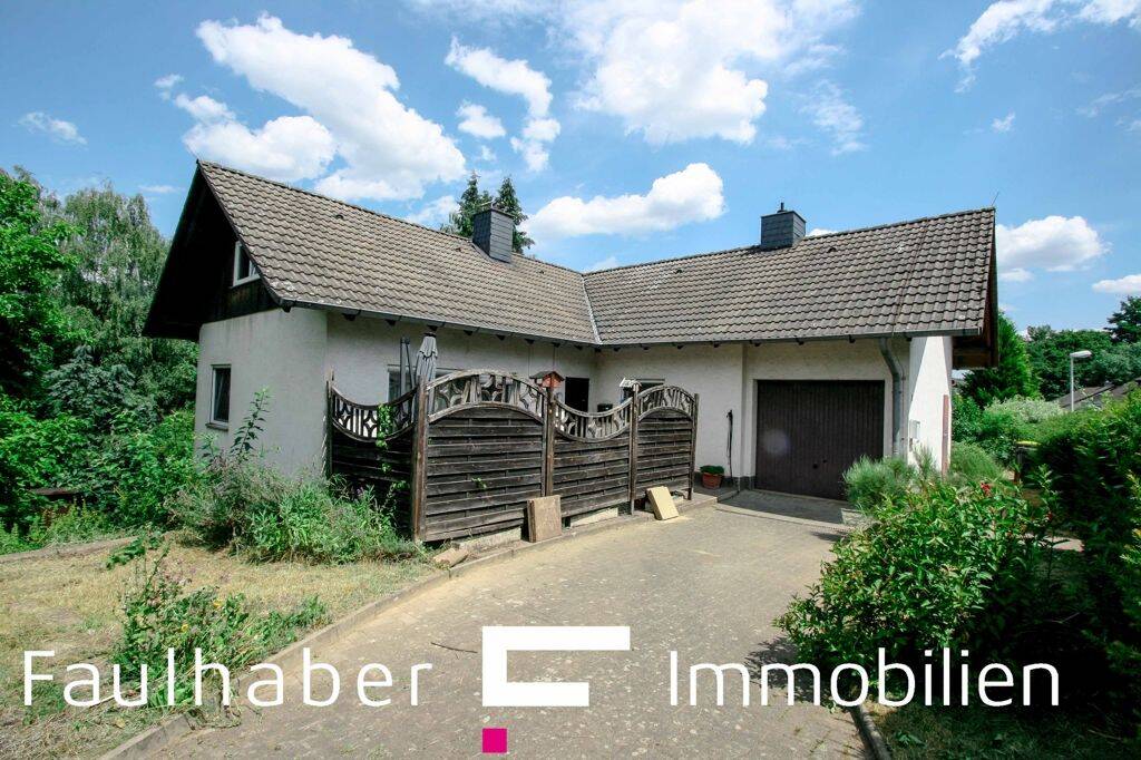 Wohnen in begehrter Lage am Warteberg in Witzenhausen – Einfamilienhaus mit ELW, Garage, Garten, 37213 Witzenhausen