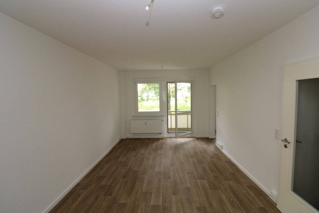Schachmatt für hohe Mieten…günstige 3-RW mit Wanne & Balkon im EG!!!, 9599 Freiberg
