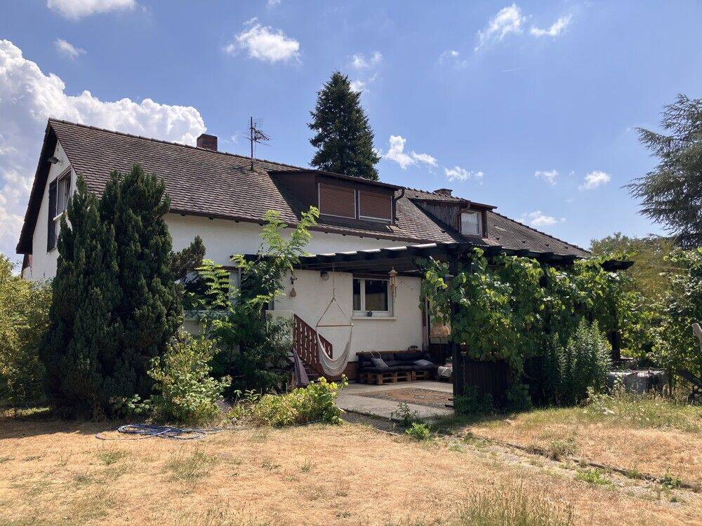 Zweifamilienhaus mit Einliegerwohnung für die große Familie, 79110 Freiburg im Breisgau (Betzenhausen Brühl Landwasser Lehen Mooswald)