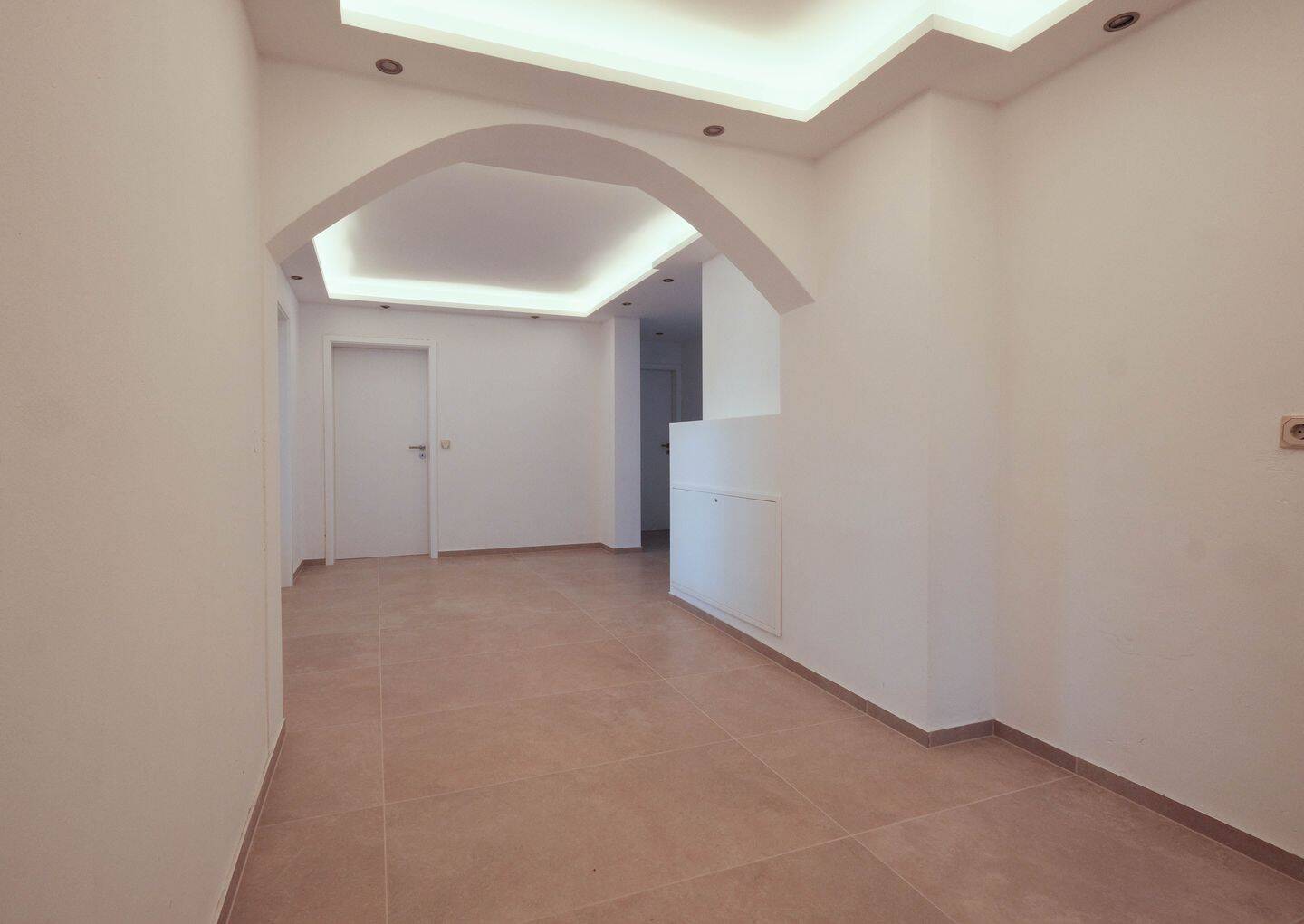 Exklusiv sanierte 5-Zimmer-Wohnung mit 144 m², Wärmepumpe, Fußbodenheizung und Balkon, 65620 Waldbrunn (Westerwald)