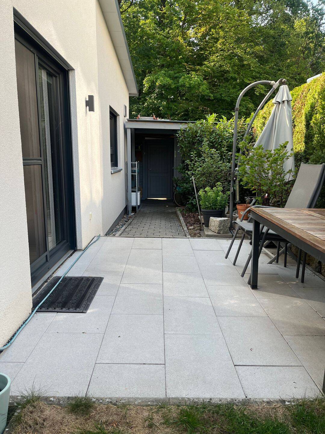 Moderne Gartenwohnung mit eigenem Hauseingang – ideal für Wohnen, Praxis oder Berufspendler, 91074 Herzogenaurach
