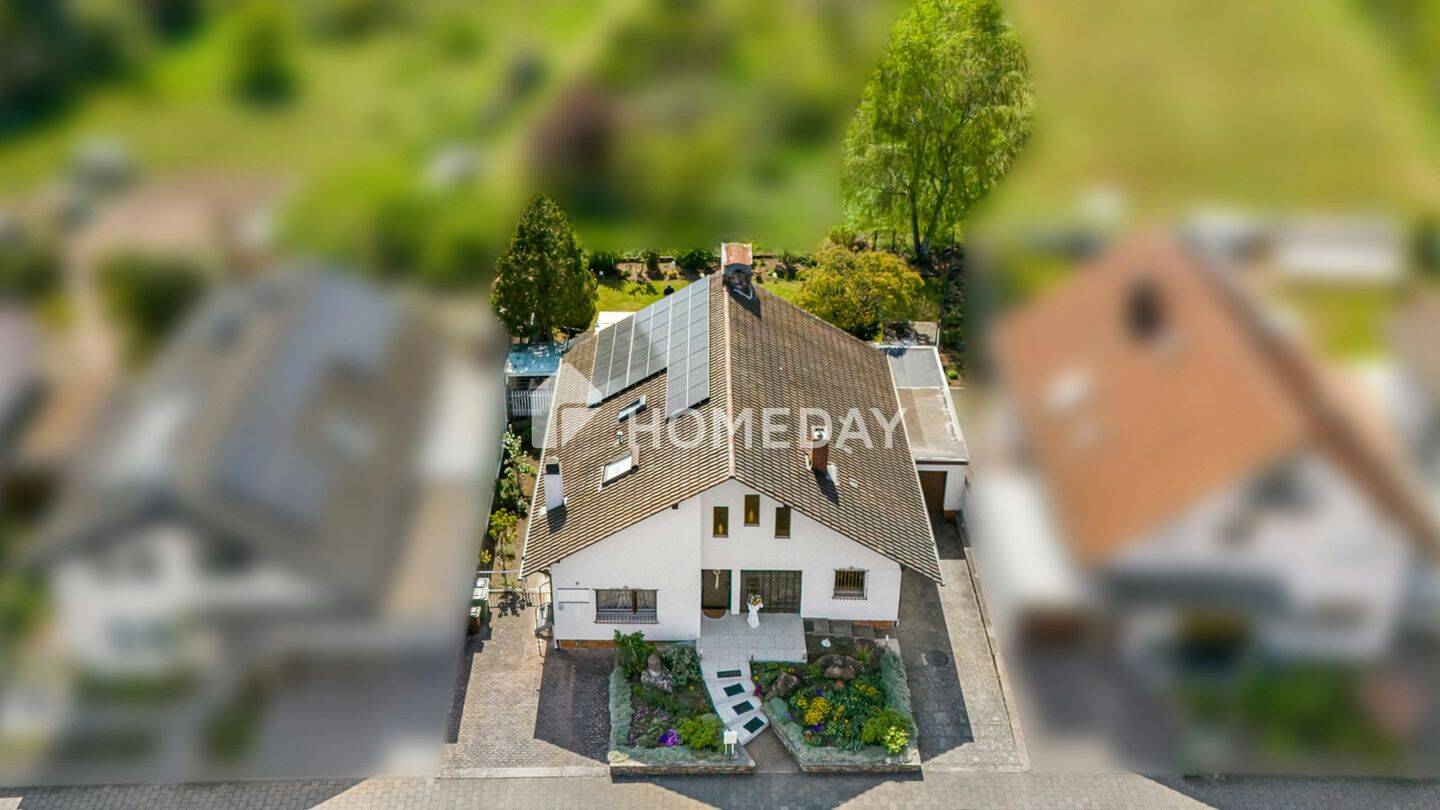 Modernisiertes Familienhaus mit Gartenidylle und neuer PV Anlage, 68789 St. Leon-Rot (Sankt Leon)
