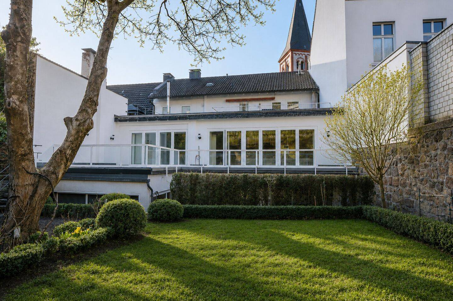 Direkt im Zentrum: 4-Zimmer-Wohnung mit großzügiger Terrasse und viel Wohnfläche, 53721 Siegburg