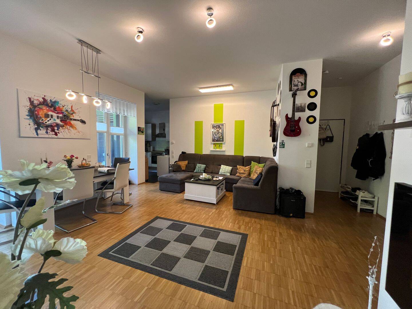 Lahr, Bertha-v-Suttner-Allee 38, 3 Zi. Whg. mit viel Garten und Stellplatz als stabile Altersvorsorge, 77933 Lahr/Schwarzwald