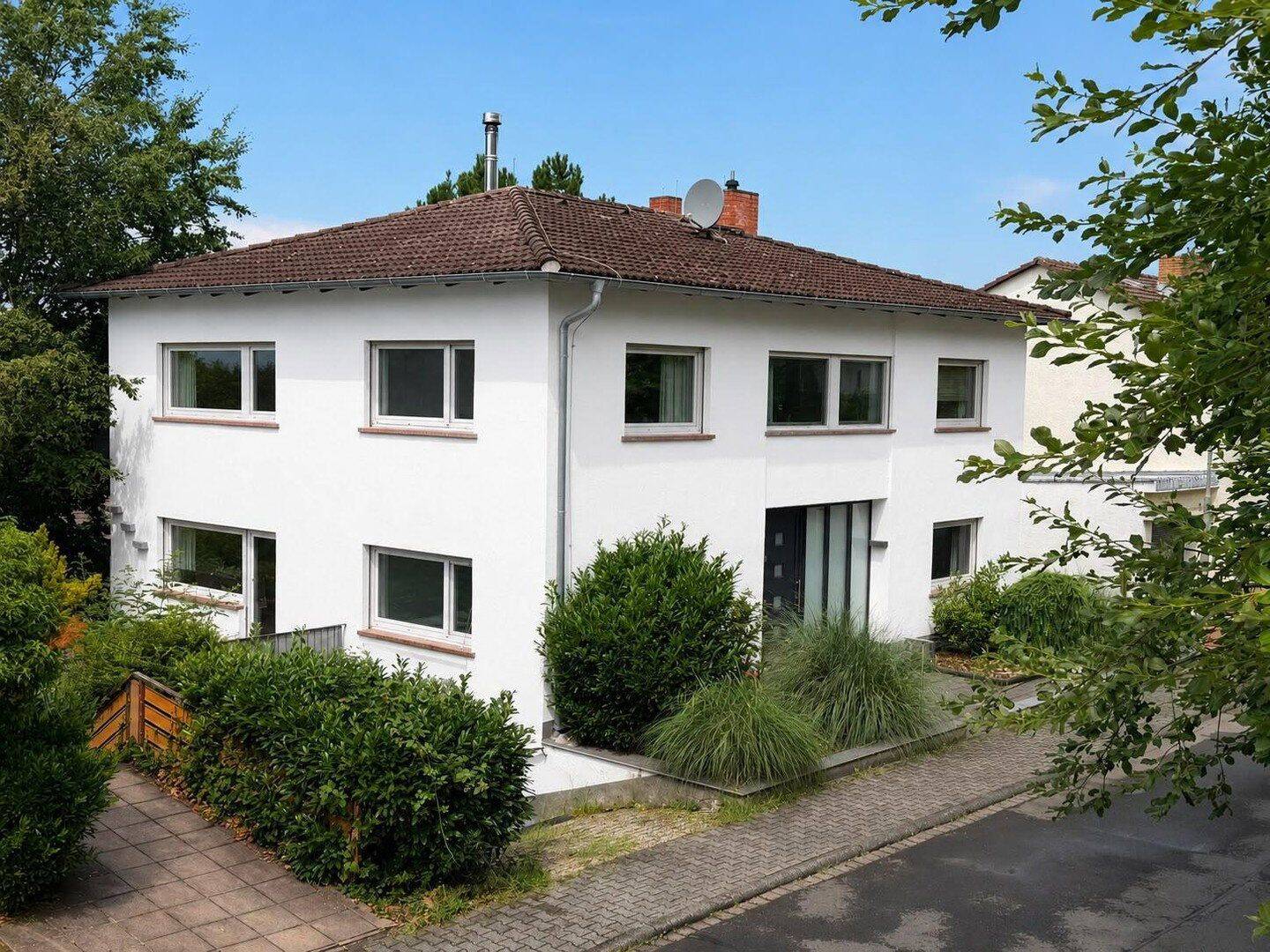 Modernisiertes Einfamilienhaus mit besonderem Charme, 63654 Büdingen