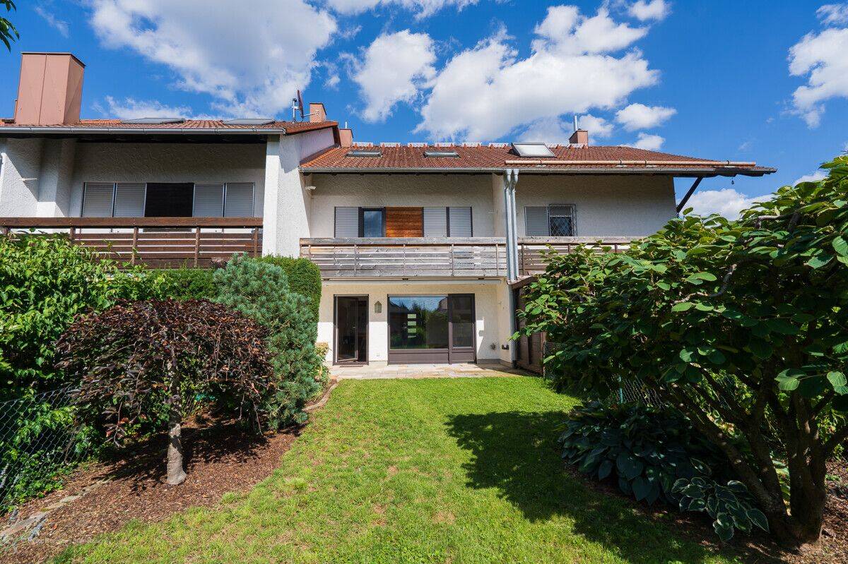 ***Heike Borchers Immobilien***Ein Zuhause zum Ankommen und Wohlfühlen***in ruhiger Top-Lage***, 82008 Unterhaching