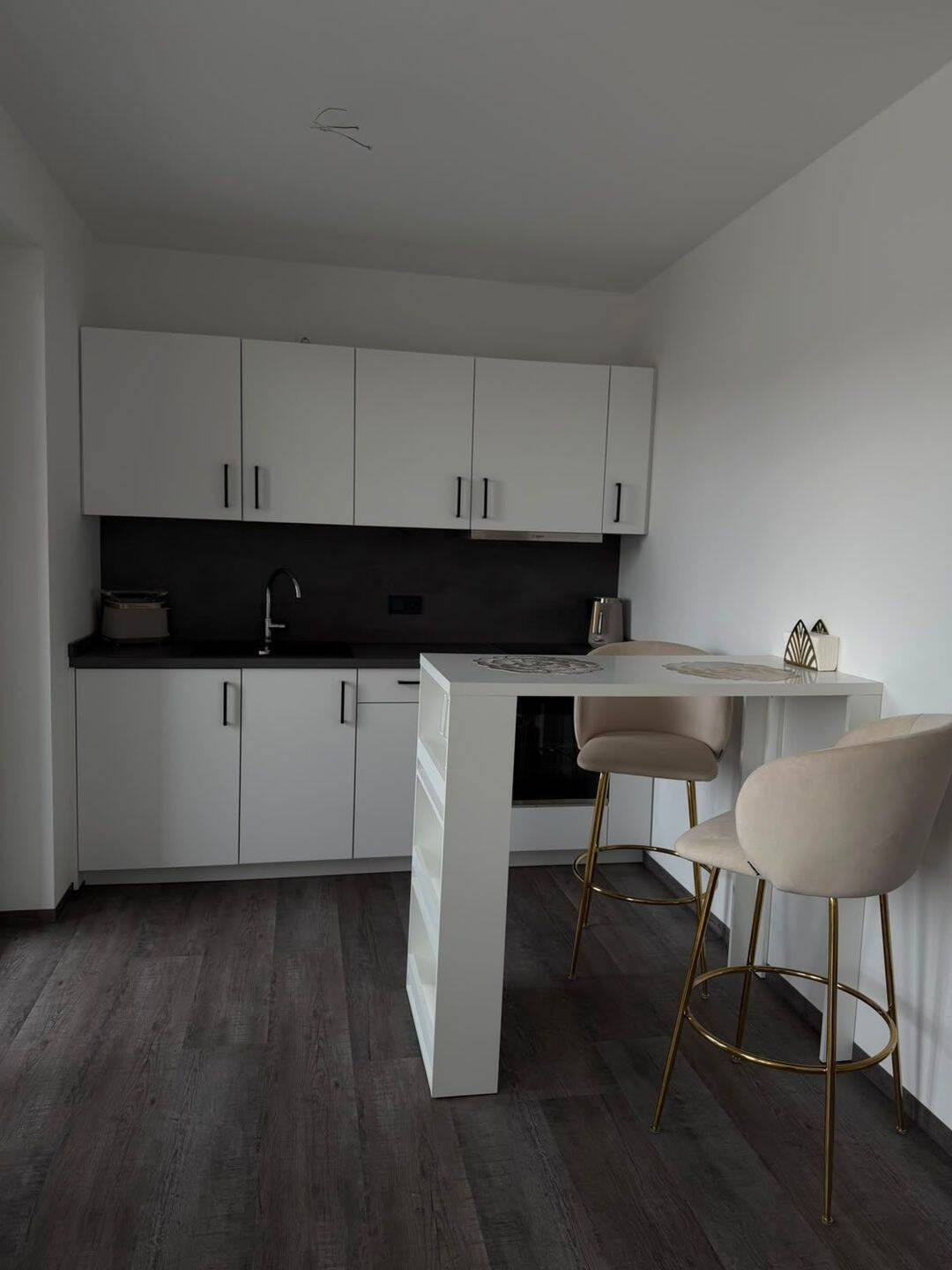 Charmante Obergeschosswohnung in ruhiger Lage mit Einbauküche., 49086 Osnabrück (Darum Gretesch Lüstringen Voxtrup Widukindland)