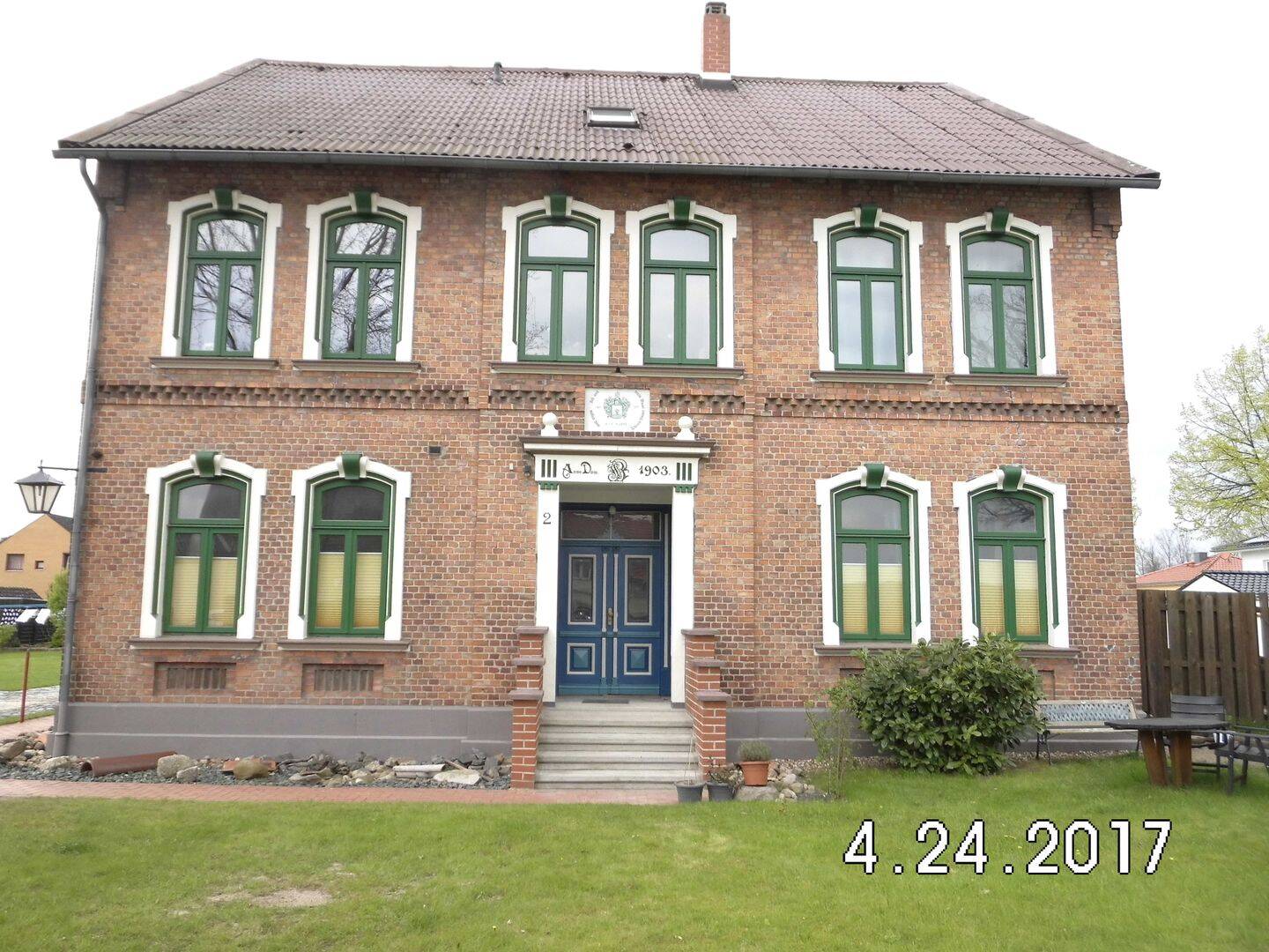 Erdgeschoss Wohnung mit Rasenfläche und Terrasse, 38527 Meine