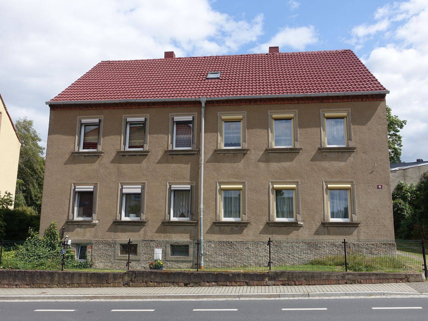 Platz für Kind und Kegel – Einfamilienhaus mit Einliegerwohnung, 1594 Riesa
