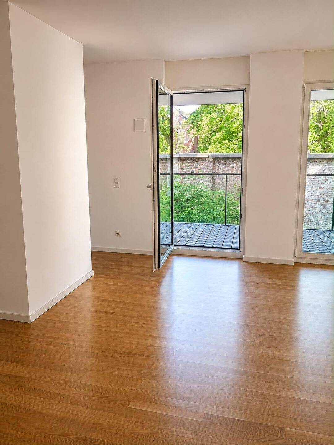 Schöne Wohnung in Berlin-Mitte, 108m², Terrasse & Tiefgarage, 10115 Berlin (Mitte Wedding)