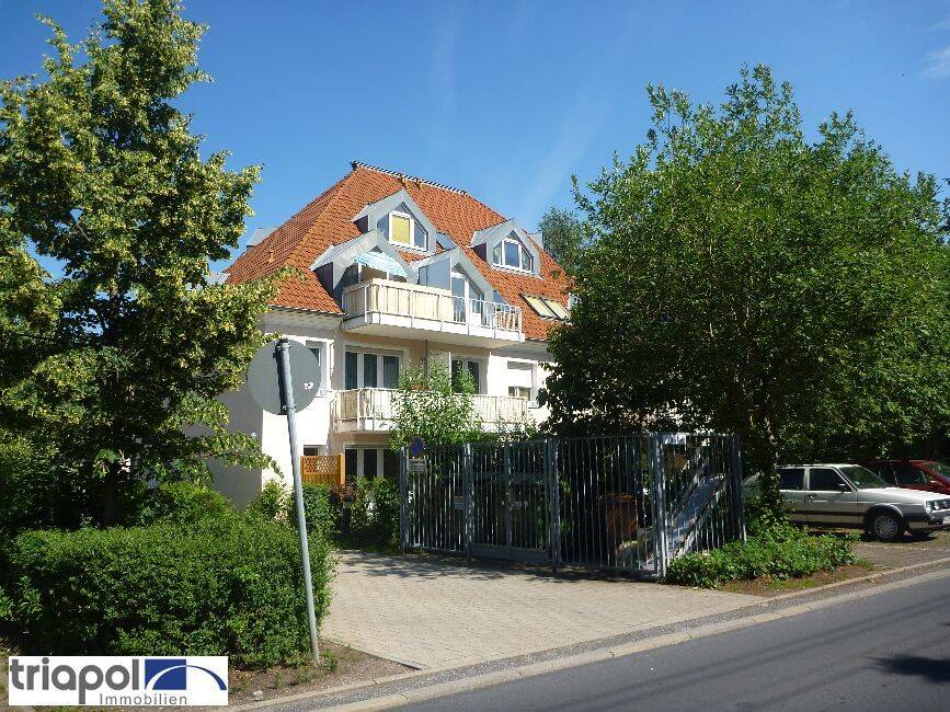 Ruhig gelegene 2-Zi-Wohnung mit Terrasse in grüner Stadtrandlage., 1328 Dresden