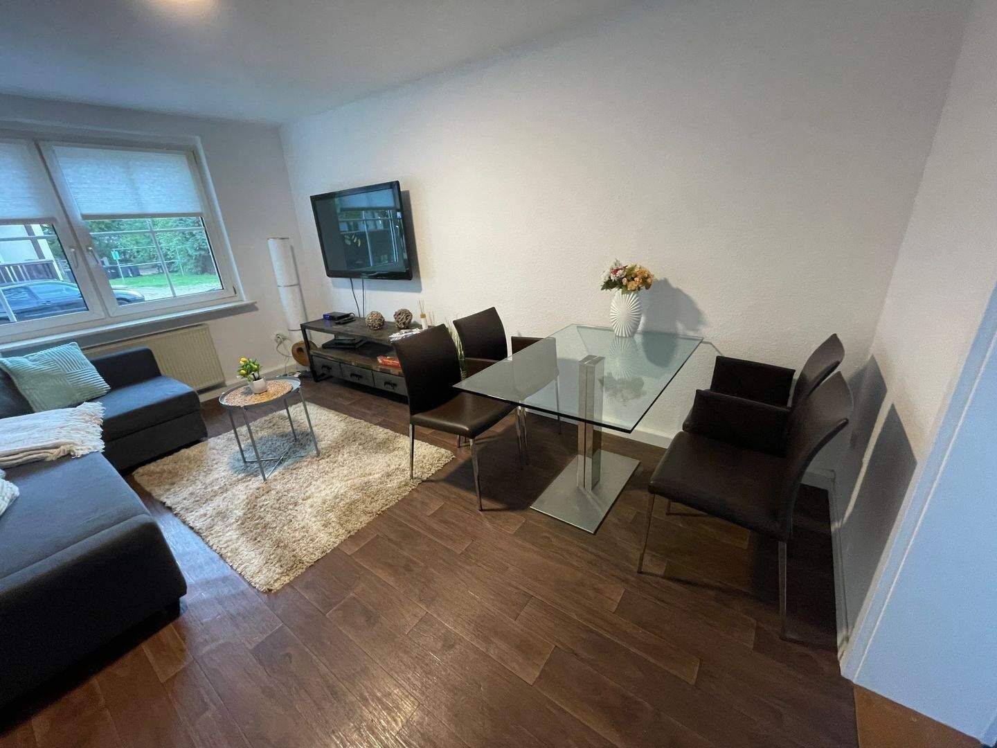 Voll möbliert mit Platz für bis zu 7 Personen – 1-6 Monate zu vermieten, 4571 Rötha