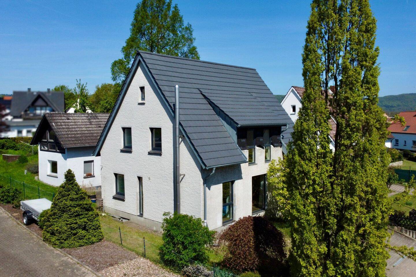 2 Häuser zum sofort einziehen! Moderner Familientraum mit viel Platz in Wesernähe, 32549 Bad Oeynhausen