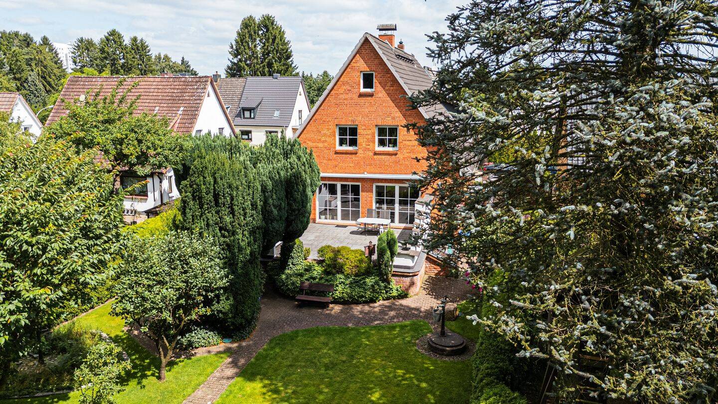 Familienparadies mit über 250 m² Wohn-/Nutzfläche auf sonnigem 750 m² Grundstück, 22119 Hamburg (Mitte Billstedt Horn)