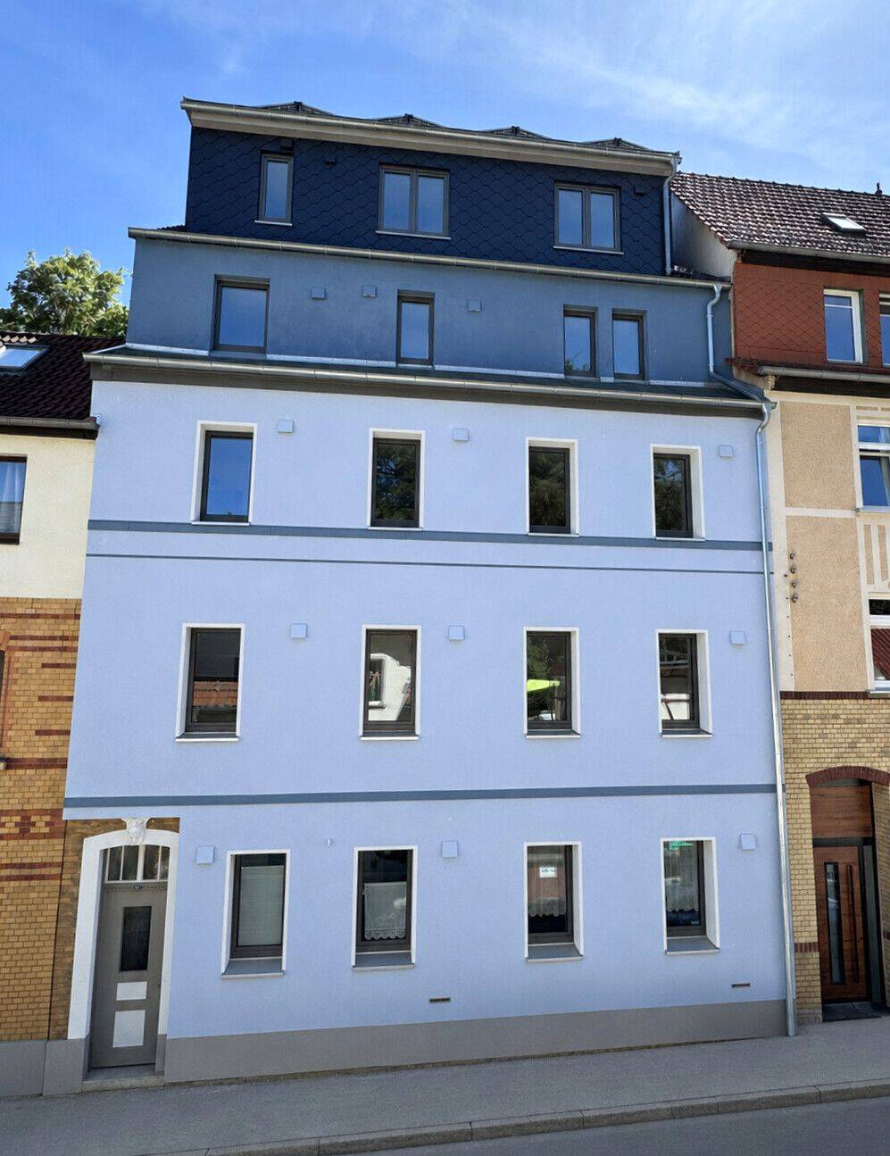 Erstbezug nach Sanierung* – Architektur trifft Lebensqualität – modernes Wohnen auf zwei Ebenen., 7743 Jena