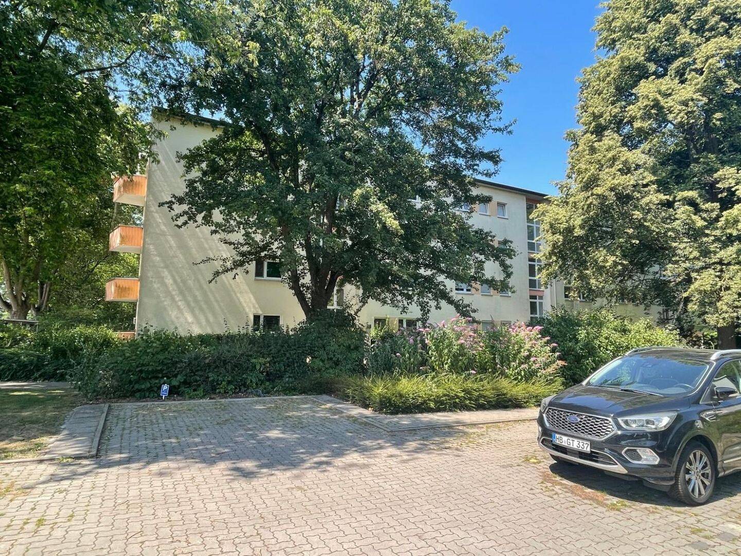 Balkonwohnung mit 3 Zimmern im 3. Obergeschoss in Bremen-Vahr, 28327 Bremen (Blockdiek Ellener Feld Neue Vahr Südost)