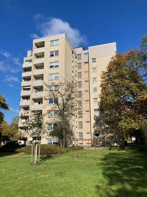 Schöne 2-Zimmer-Wohnung mit Balkon, Einbauküche und Tageslichtbad ab 01.07 zu vermieten, 63452 Hanau