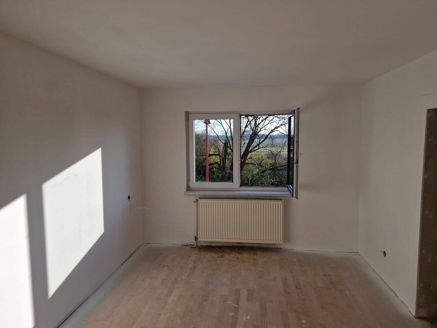 Großes Grundstück mit Sanierungsprojekt für ein zeitgemäßes Mehrgenerationenhaus., 3253 Doberlug-Kirchhain
