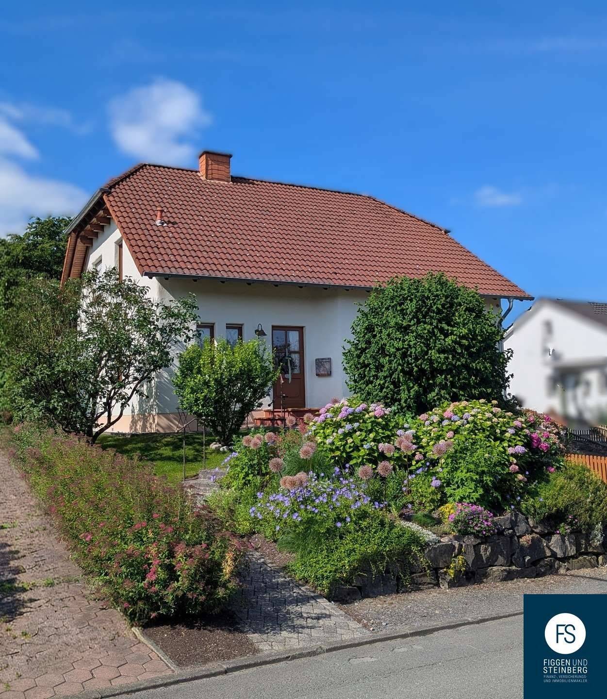 Charmantes Einfamilienhaus in ruhiger Wohnlage von Arnsberg-Rumbeck, 59823 Arnsberg