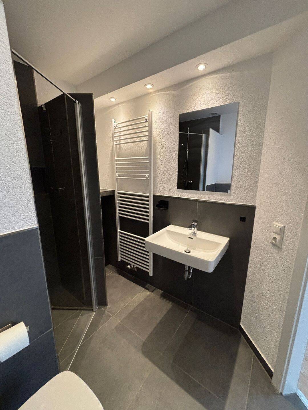 2-Zimmer Wohnung (55m2) in Mainz Weisenau, 55130 Mainz (Laubenheim Weisenau)