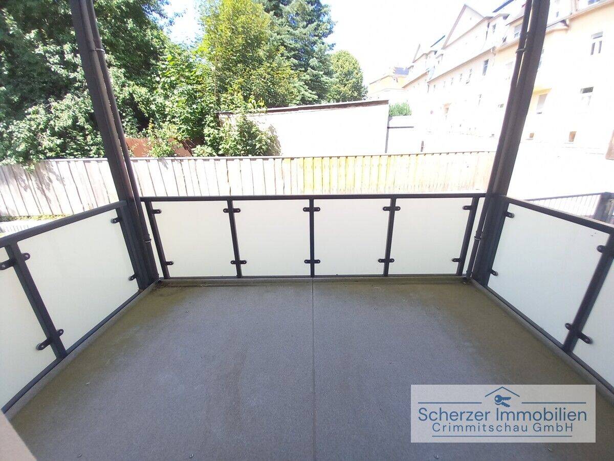 Erstbezug nach Sanierung – großzügige 2-Zimmer Wohnung im Erdgeschoss mit Balkon, ab 01.08.2026!, 8451 Crimmitschau