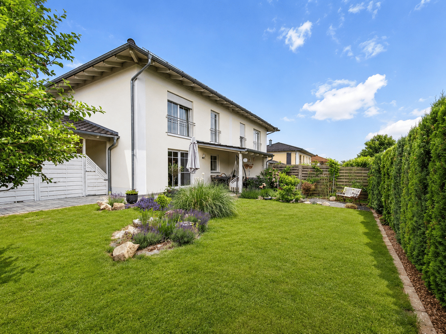 Moderne Doppelhaushälfte in Aich, 84155 Bodenkirchen