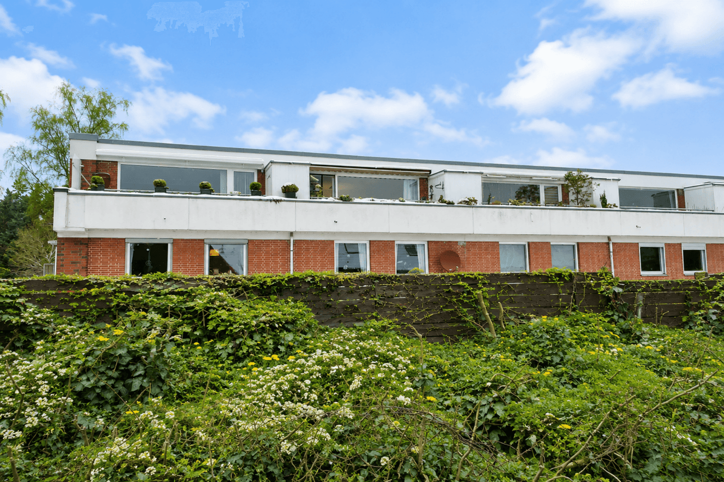 Viel Potenzial: 3-Zimmer-Wohnung mit Balkon, Tiefgarage und Top-Anbindung in Lübeck-Moisling, 23560 Lübeck (Moisling Sankt Jürgen)