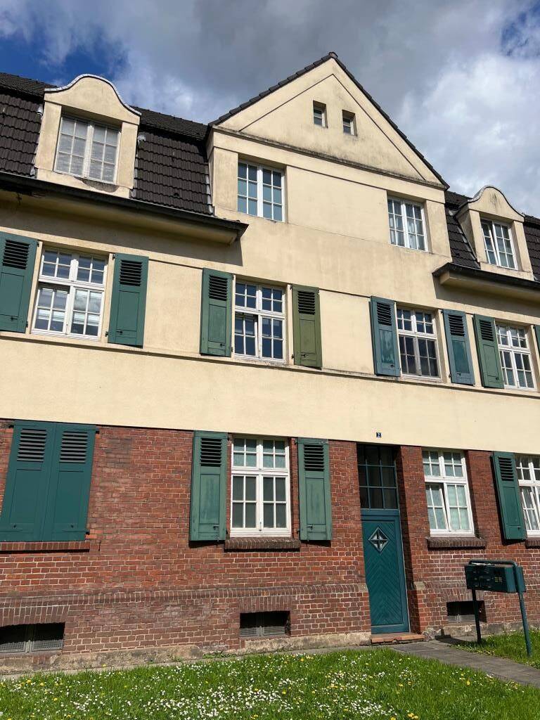 VERMIETETE ZWEI ZIMMER ERDGESCHOSSWOHNUNG!, 47259 Duisburg (Huckingen Hüttenheim Mündelheim Ungelsheim Wanheim-Angerhausen)