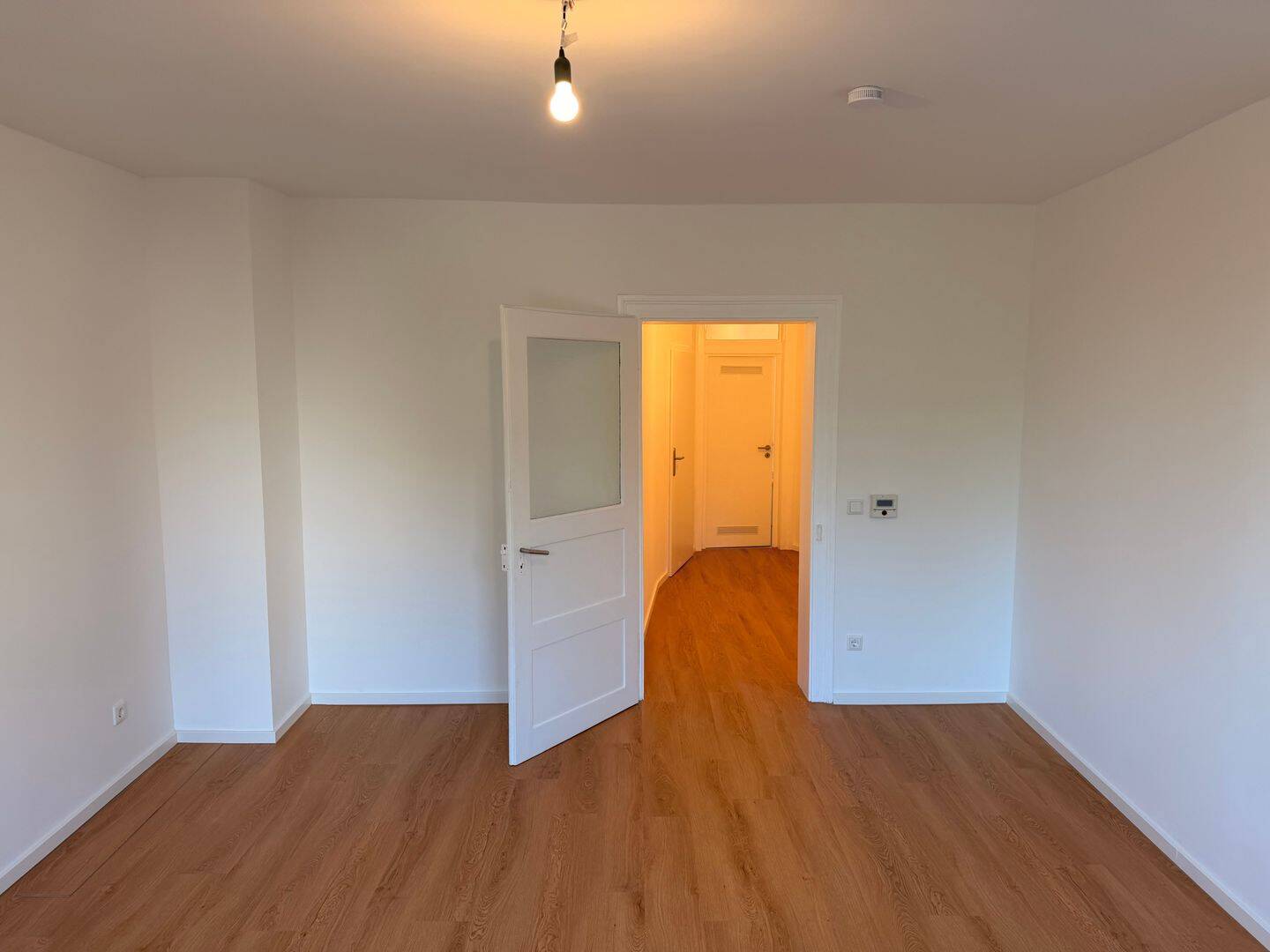 Frisch renovierte 2-Zimmer-Altbauwohnung mit großer Wohnküche in Nürnberg-Mögeldorf, 90482 Nürnberg (Freiland Laufamholz Mögeldorf Rehhof Unterbürg)