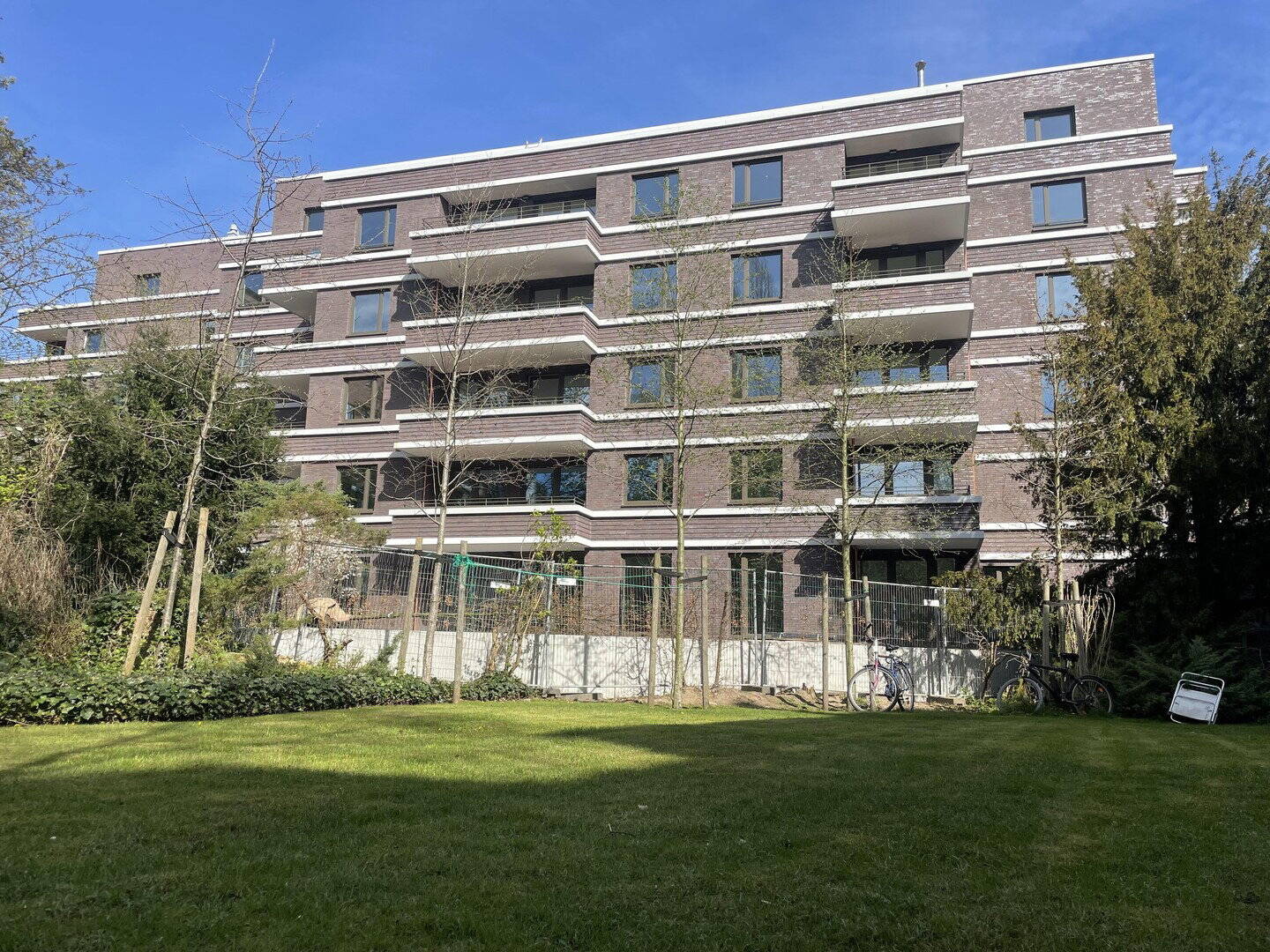 Absoluter Highlight! Urbaner Wohntraum mit Blick ins Grüne, 22305 Hamburg (Hamburg-Nord Barmbek-Nord Barmbek-Süd Winterhude)