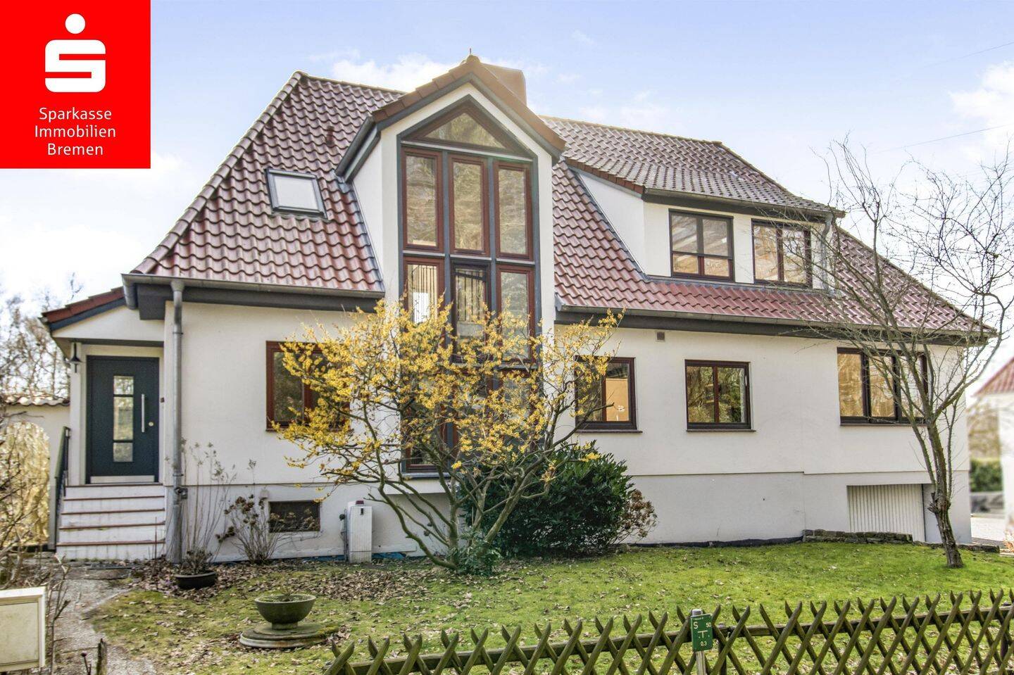 Lilienthal-Heidberg: Großzügiges freistehendes Einfamilienhaus auf einem über 3.000 m² Grundstück, 28865 Lilienthal