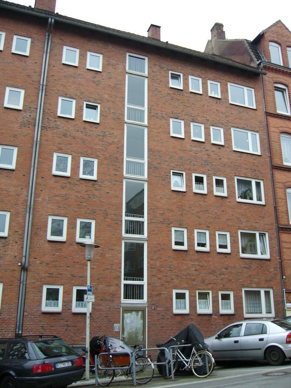 helle, sonnige und praktisch aufgeteilte 2,5 Zimmerwohnung im Herzen von Kiel, 24114 Kiel (Südfriedhof)