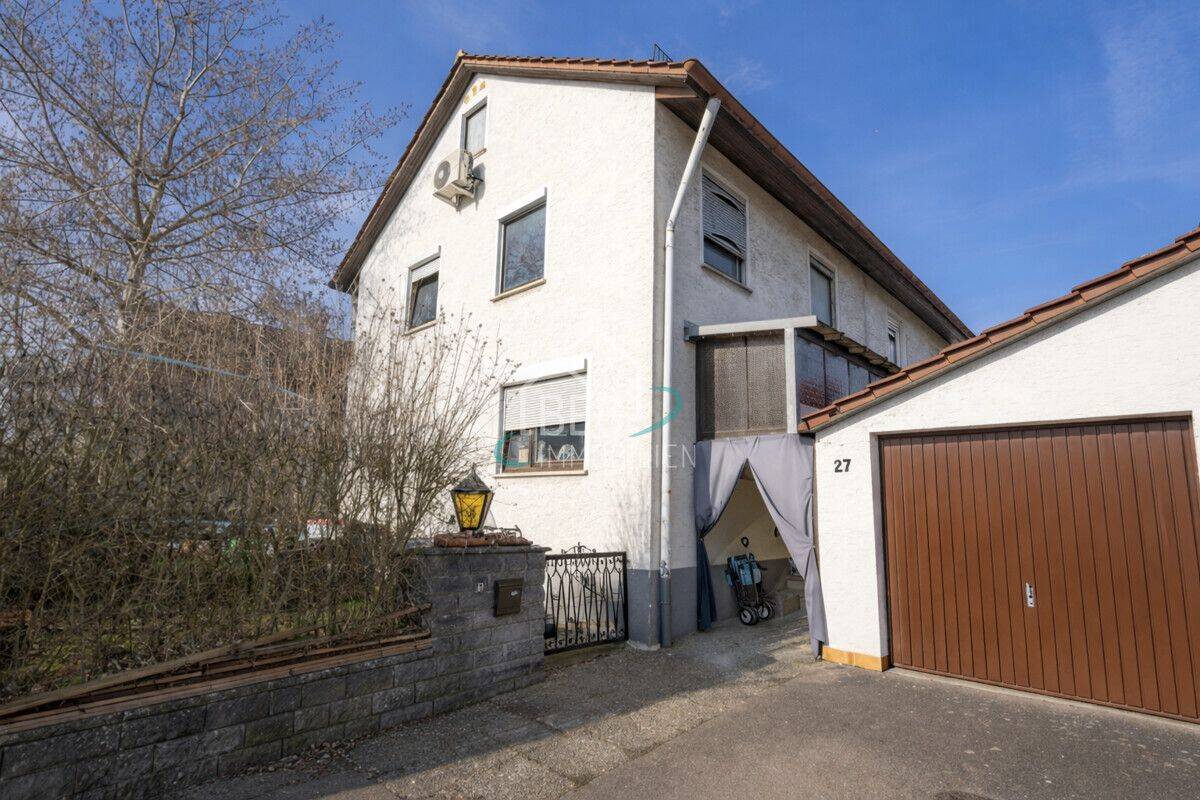 Doppelhaushälfte mit Garten, Garage und Entwicklungspotenzial, 74532 Ilshofen
