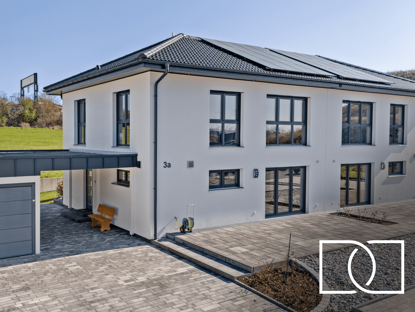 Bezugsfertiger Neubau! Hochwertiges KfW 40+ Haus mit Garage, Garten und Südterrasse in ruhiger Lage, 95502 Himmelkron