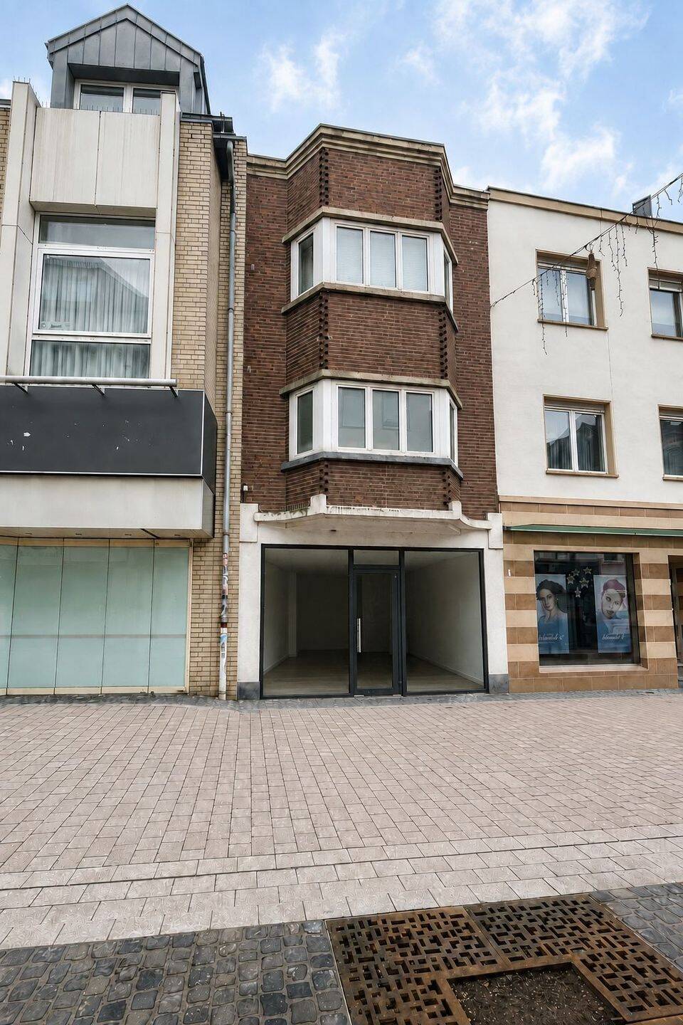 Attraktive Gewerbeimmobilie mit Ladenlokal in zentraler Lage, 41812 Erkelenz