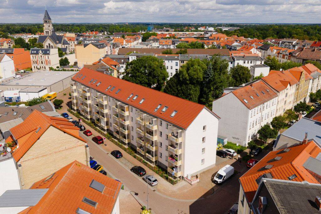 Gemütliches Wohnen unterm Dach – Renovierte 2-Zimmer-Wohnung mit Charme, 6844 Dessau-Roßlau (Innenstadt Mildensee Waldersee)