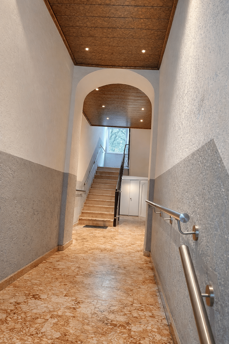 Zwei Wohnungen mit Balkon | Leer oder vermietet übernehmbar | Bis zu 10 % Renditepotenzial, 44145 Dortmund (Lindenhorst Mitte)