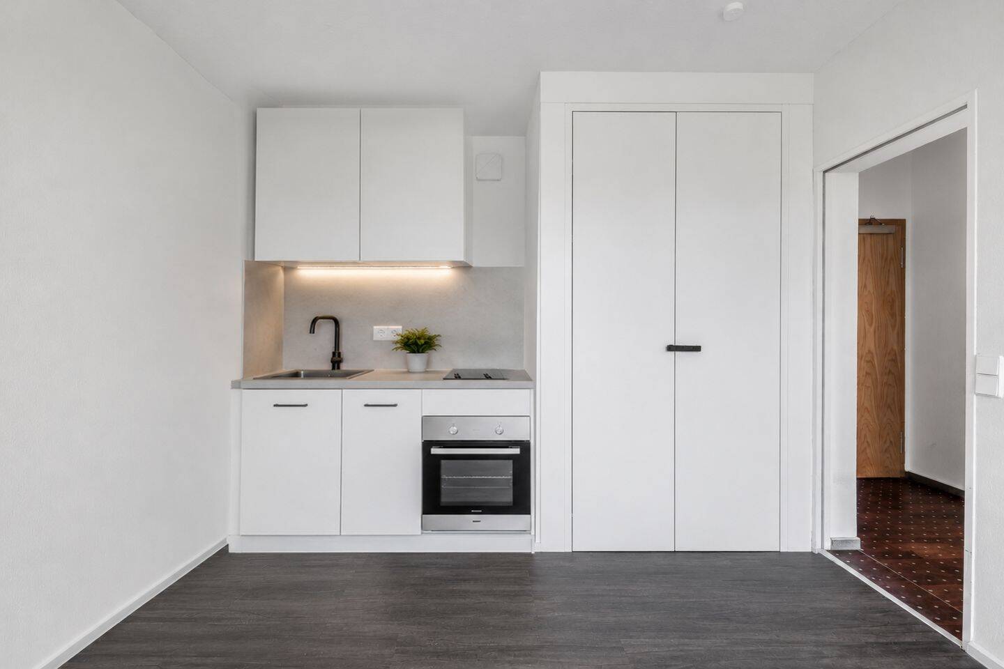 City-Apartment mit Aufzug: Gepflegte 1-Zimmer-Wohnung in zentraler Berliner Lage, 10179 Berlin (Mitte)