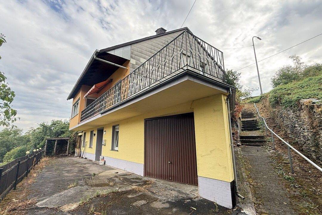 Ruhig und dennoch gut angebunden – Zweifamilienhaus mit Potenzial in Fell, 54341 Fell