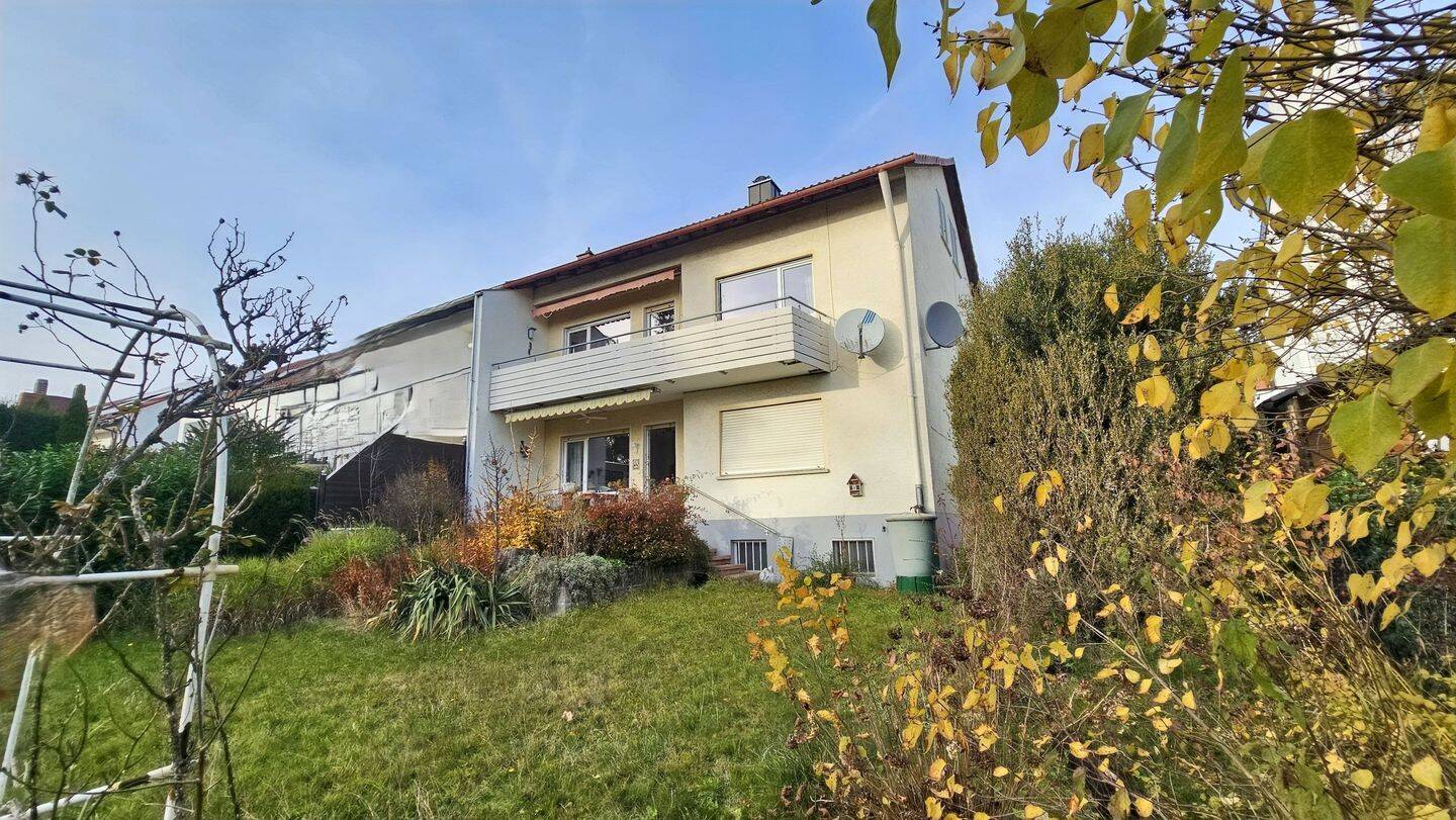 Stuttgart-Riedenberg – Attraktive Doppelhaushälfte mit großem Potenzial und Sanierungsbedarf, 70619 Stuttgart (Heumaden Lederberg Riedenberg Sillenbuch)