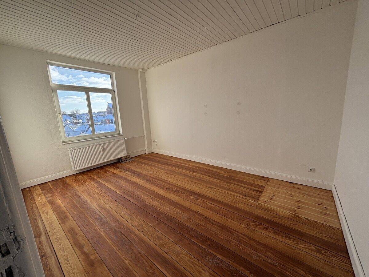 Erstbezug nach Renovierung: Helle 2-Zi Wohnung in der Rosenpforte im 3.OG zu vermieten!, 23552 Lübeck (Innenstadt)